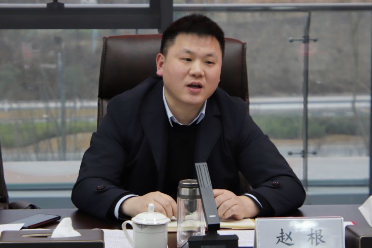 赵根.jpg